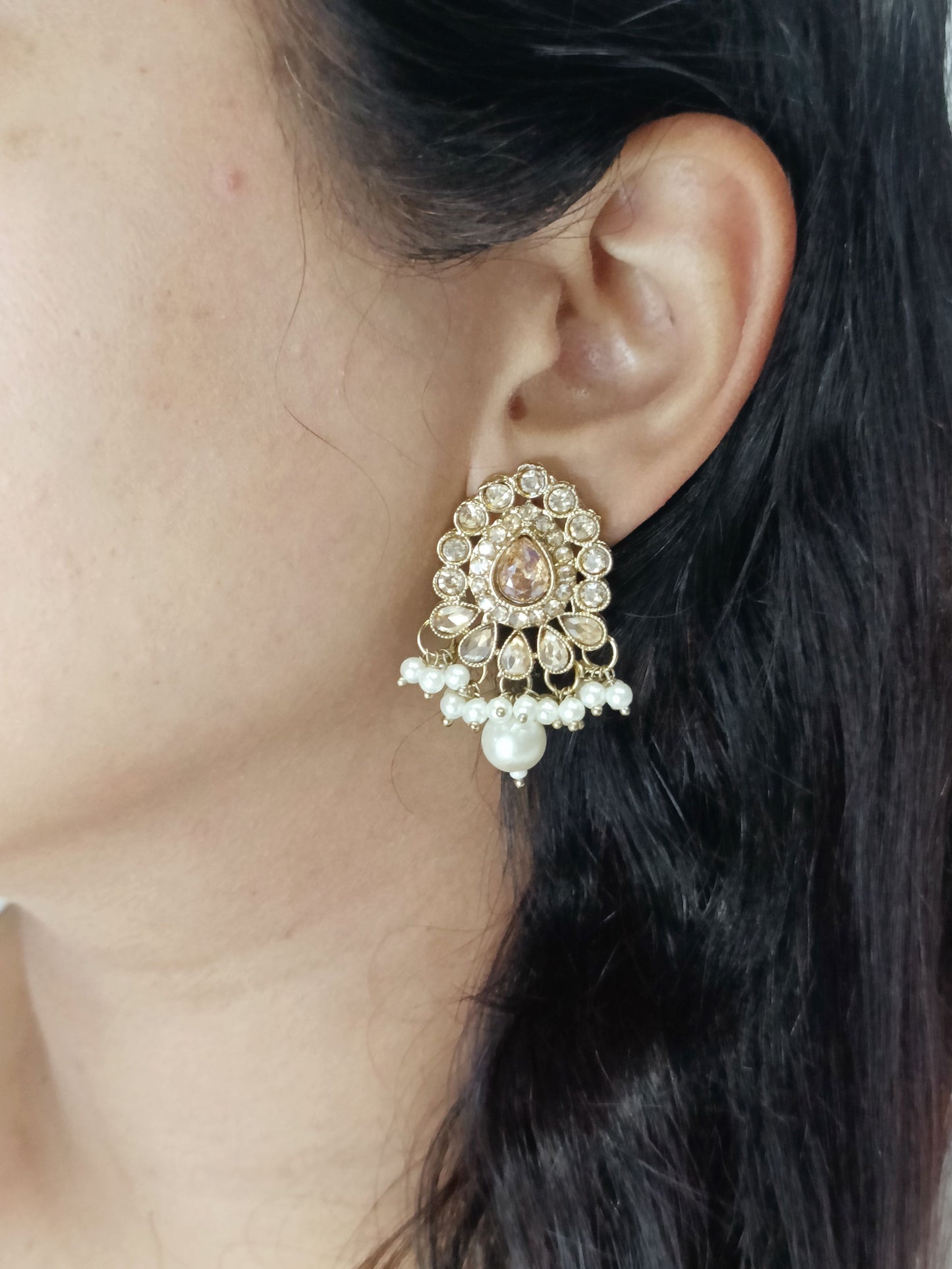 Champagne Chic Drops